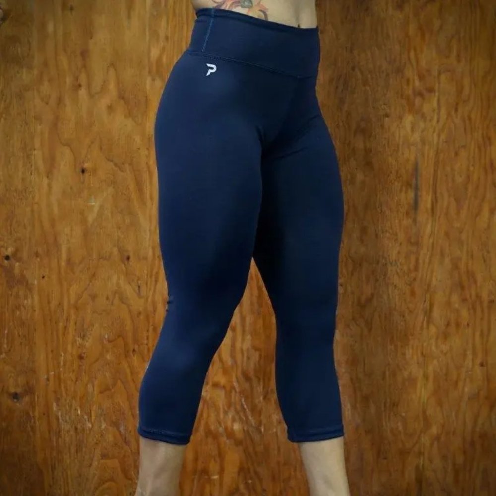 Women’s legging Past Parallel 4-Way Stretch Performance Capris - Dark Navy